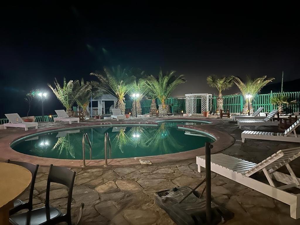 Hotel Josefina Alto Hospicio ภายนอก รูปภาพ